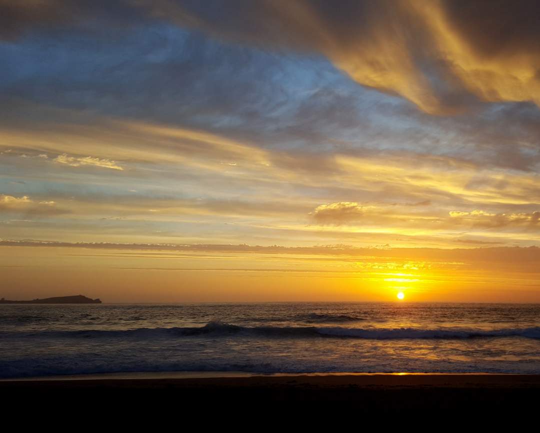 sunset spot location lusty glaze beach newquay